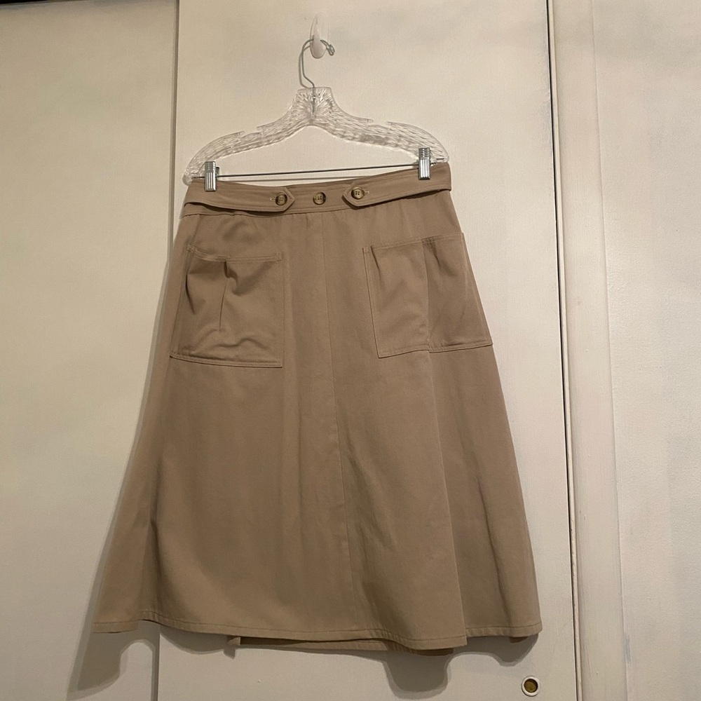Appleseed's Women (XL) Classic Beige Wrap A-Line Knee Length Button F/B Skirt